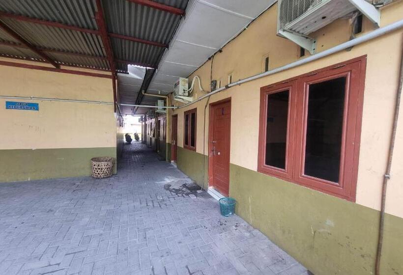 ホテル Oyo 93493 Wira Residensia Syariah