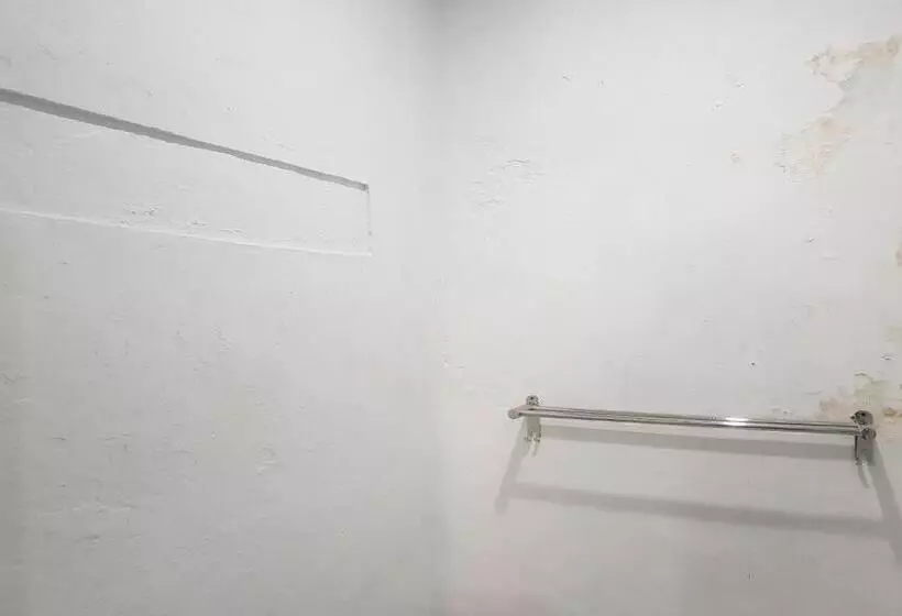 Hotelli Oyo 93493 Wira Residensia Syariah