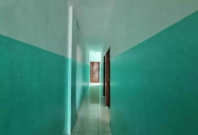 Hotelli Oyo 93493 Wira Residensia Syariah