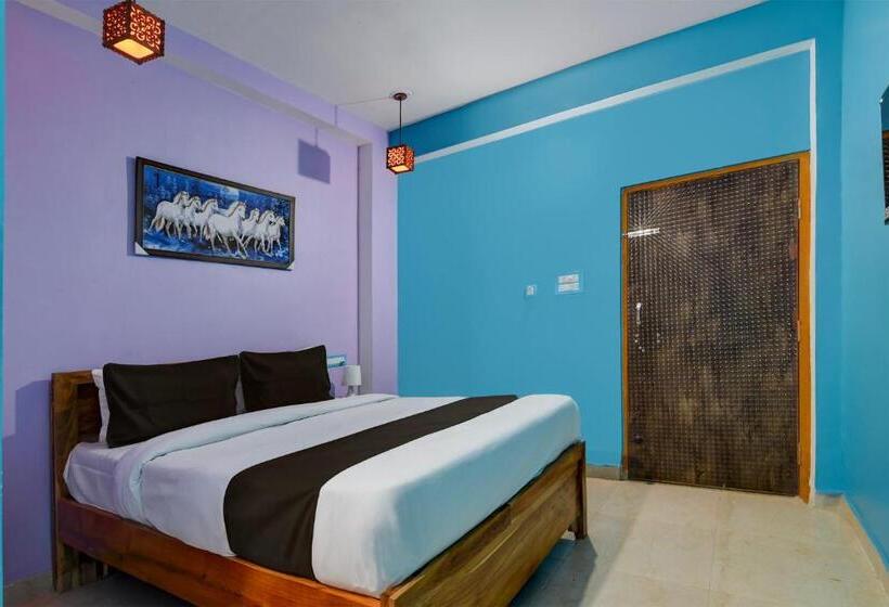 בית מלון כפרי Oyo Blue Valley