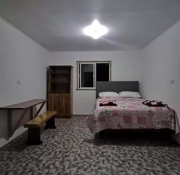 ホテル Refugio Kiñeco