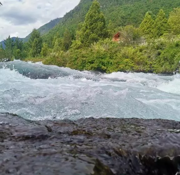 ホテル Refugio Kiñeco