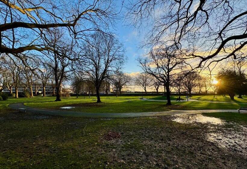 בית מלון כפרי Seafarers Stays