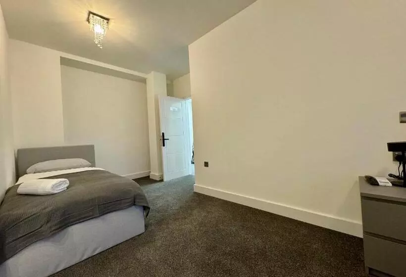 ホテル Seafarers Stays