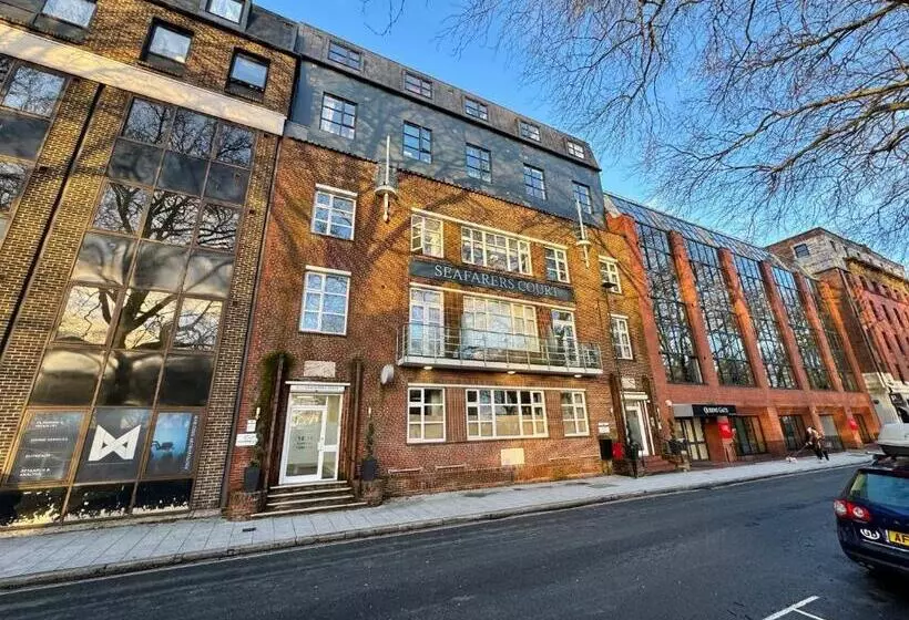 ホテル Seafarers Stays