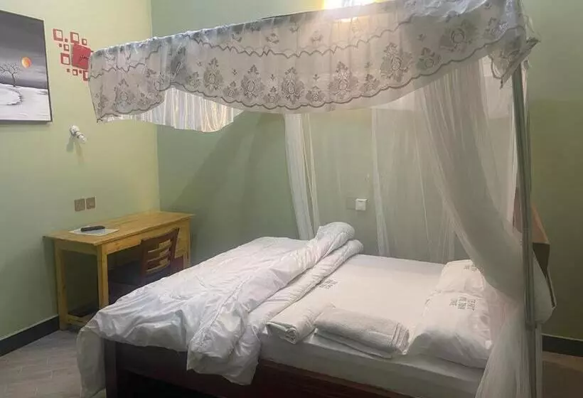 هتل The First Royal Tour Lodge
