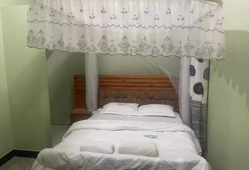 هتل The First Royal Tour Lodge
