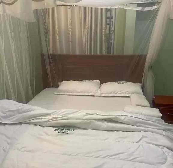 هتل The First Royal Tour Lodge
