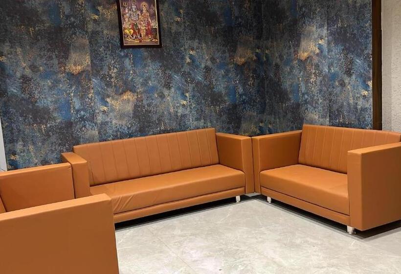 Отель The Grand Khodiyar