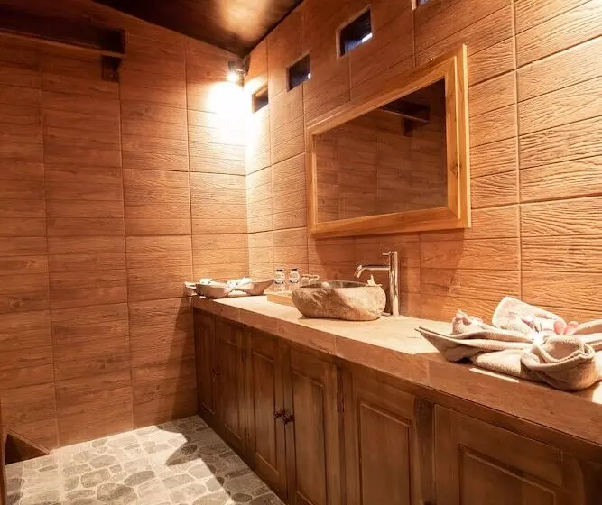 ホテル The Kori Sire