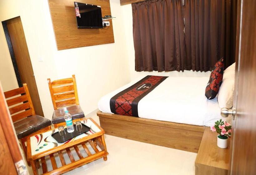 호텔 Yuvika Residency