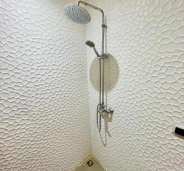 פנסיון Bungalow Kousmat 1