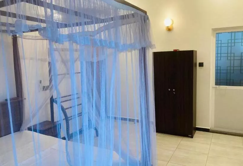 پانسیون Horizon Guest House