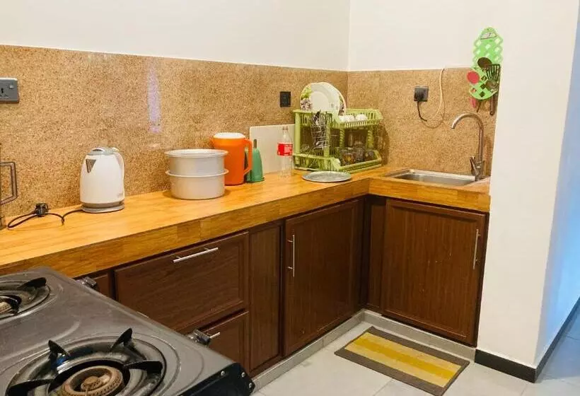 پانسیون Horizon Guest House