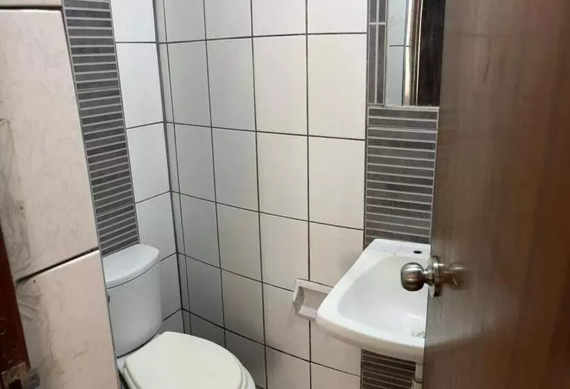 پانسیون Hostal Marbella