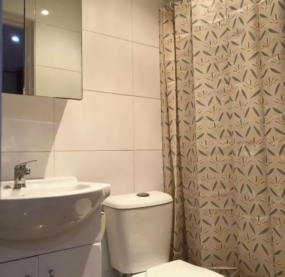 ペンション Hostal Riposo
