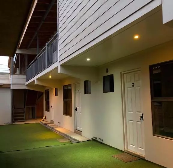 ペンション Hostal Riposo