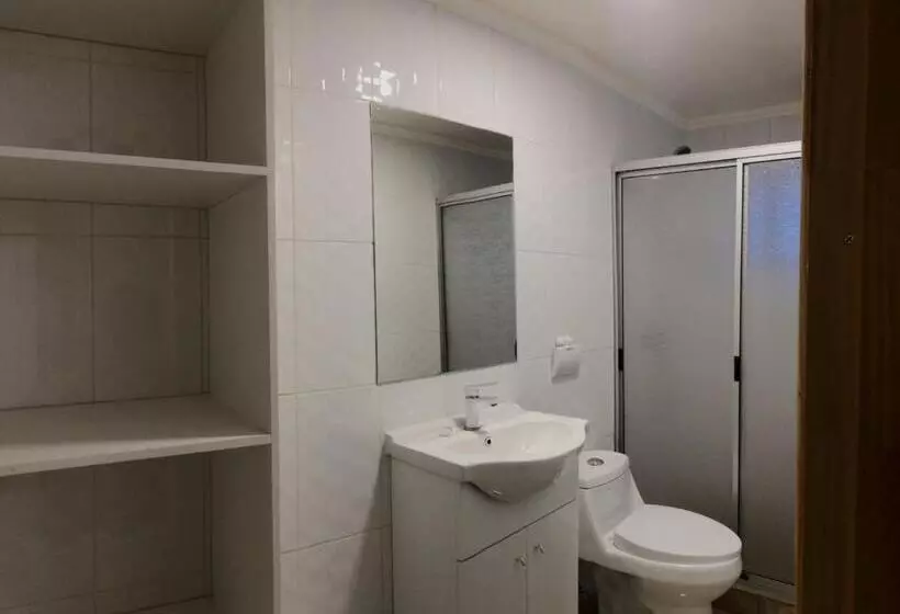 ペンション Hostal Riposo
