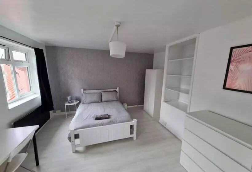 ペンション London E2 Rooms