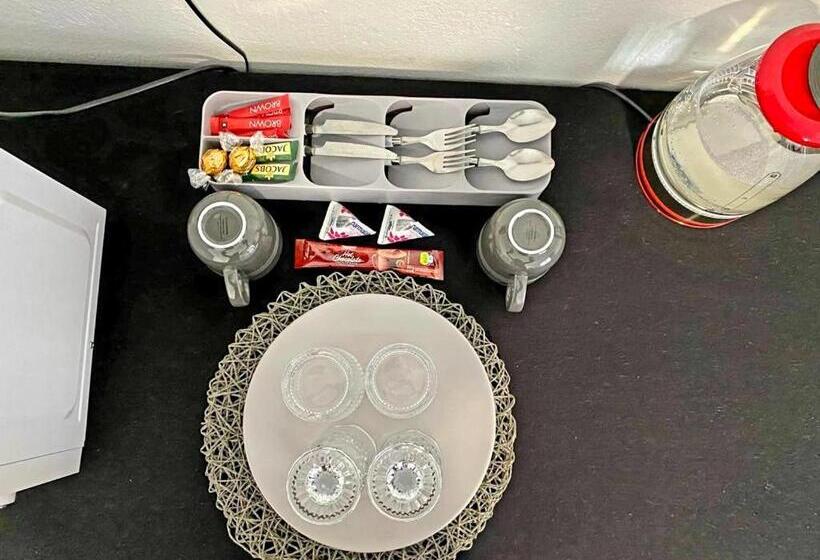 پانسیون Peaceful Suburban Utopia