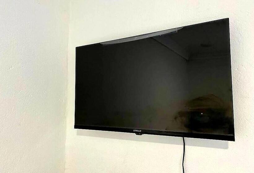 پانسیون Peaceful Suburban Utopia