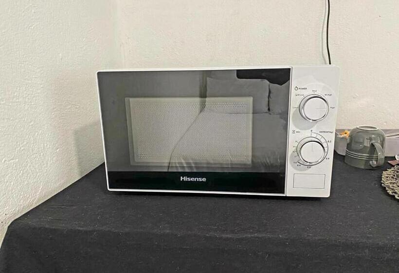 پانسیون Peaceful Suburban Utopia