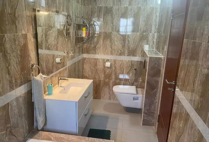 پانسیون The Landing Lodge Abidjan