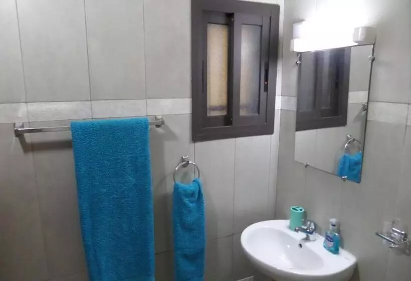 پانسیون The Landing Lodge Abidjan