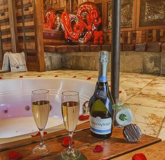 هتل Boutique El Duende Mantagua