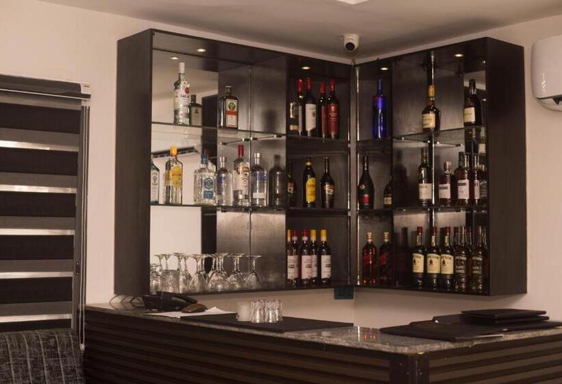 هتل Ed&dre Luxuria