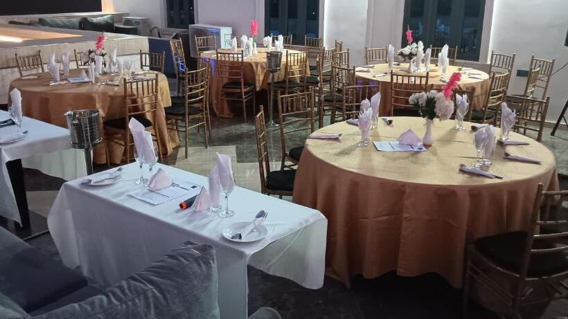 هتل Ed&dre Luxuria