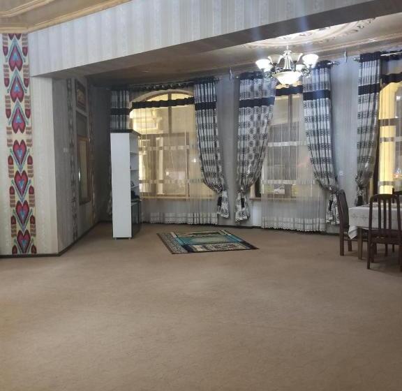 هتل Ota Abdusalom