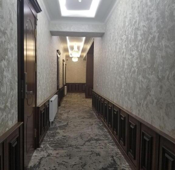 هتل Ota Abdusalom