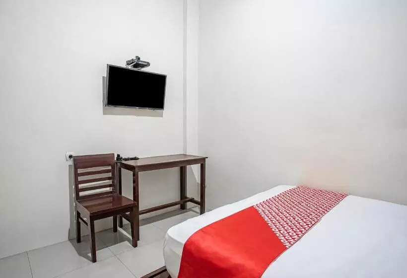 هتل Oyo 93477 Almahyra Guest House Syariah