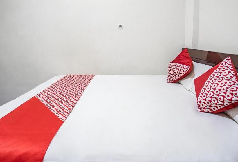 هتل Oyo 93477 Almahyra Guest House Syariah