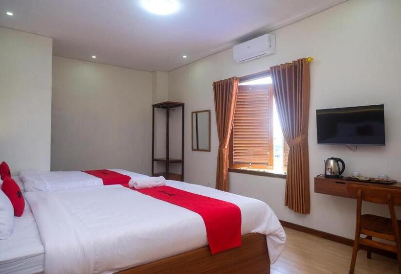 בית מלון כפרי Reddoorz @ Gentan Raya