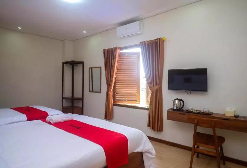 ホテル Reddoorz @ Gentan Raya