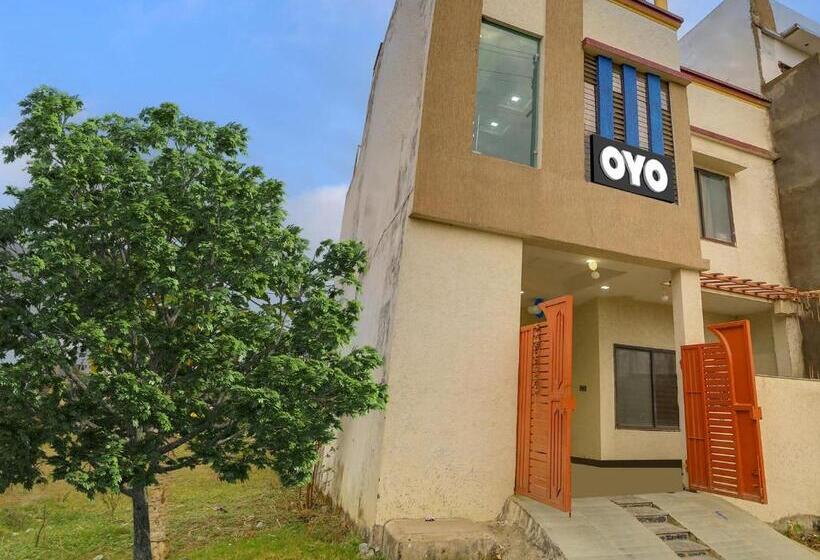 Hotel Spot On Shri G K Palace