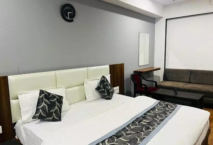 ホテル The Valentine