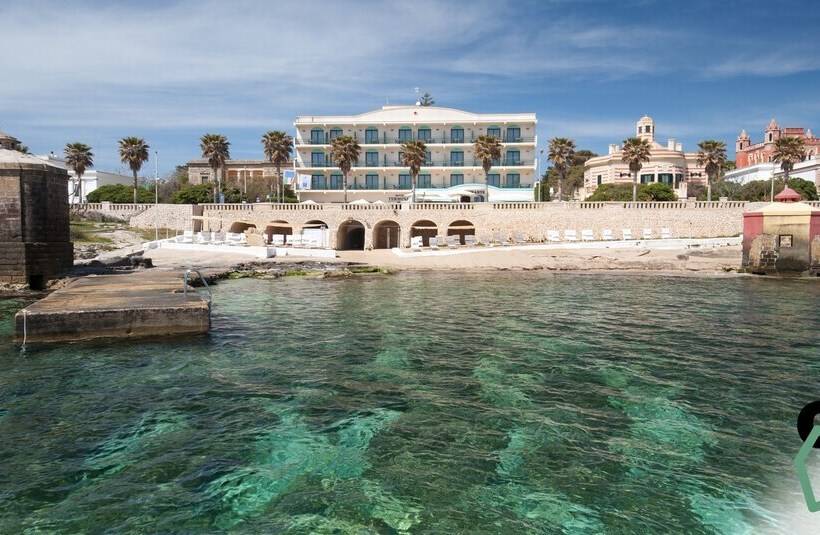 בית מלון כפרי Hotiday Room Collection   Leuca Lungomare