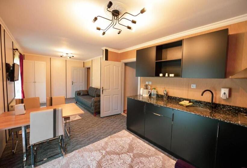 Monoi̇r Sui̇te Apart In Uzungöl