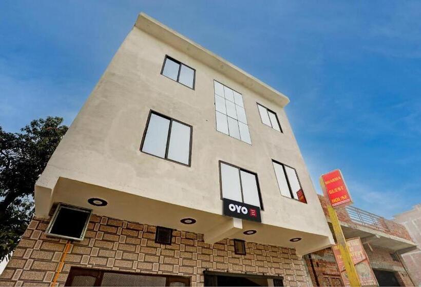 호텔 O Sharma Guest House