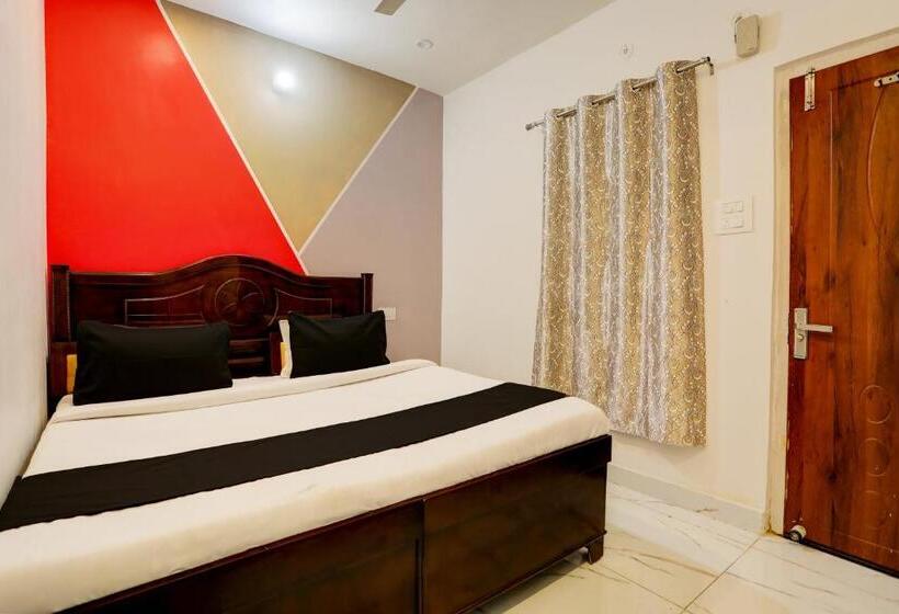 호텔 O Sharma Guest House