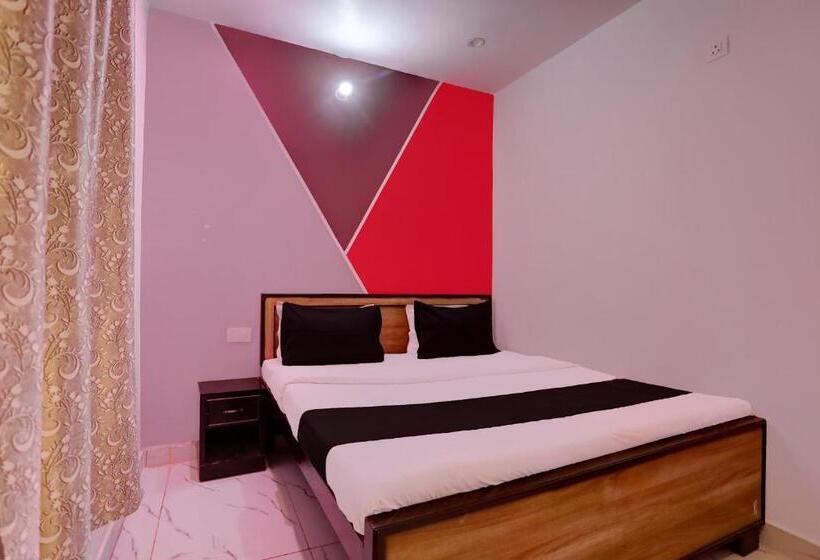 호텔 O Sharma Guest House