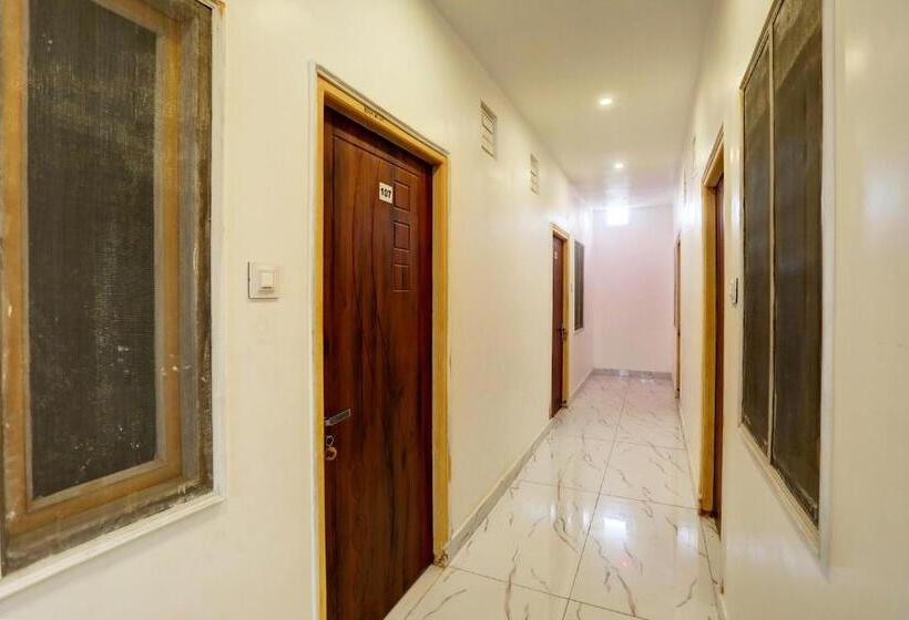 호텔 O Sharma Guest House