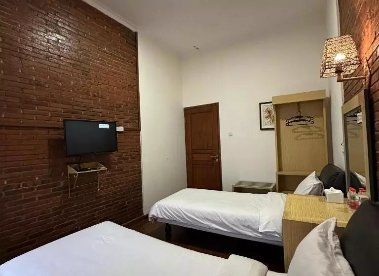 Pensione Bata Merah Guesthouse Batu