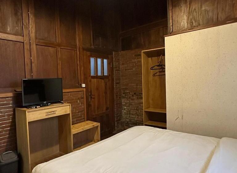 Pansiyon Bata Merah Guesthouse Batu