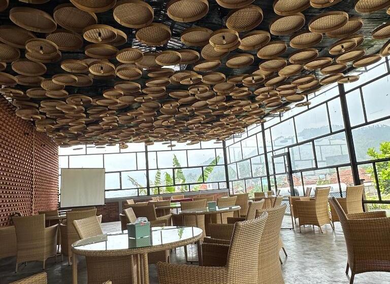 Pansiyon Bata Merah Guesthouse Batu