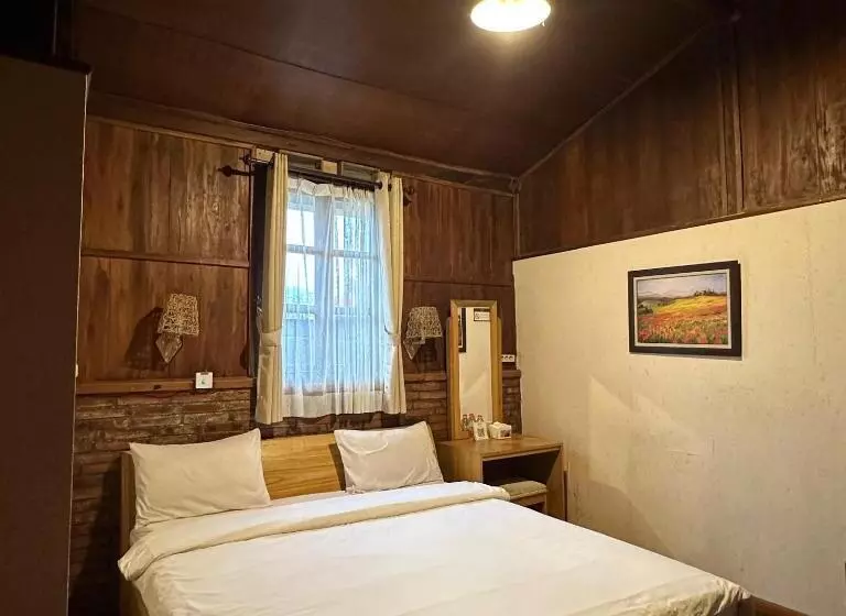 Pensione Bata Merah Guesthouse Batu