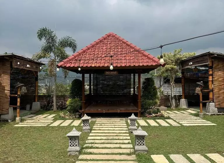 Pensione Bata Merah Guesthouse Batu